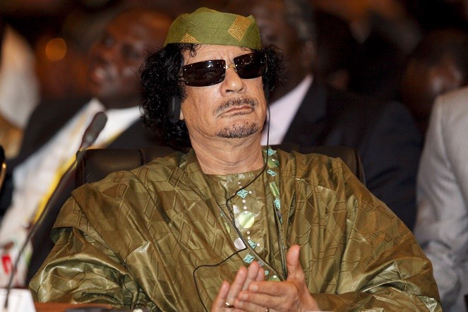 «ذا تايمز»: القذافي أوشك على شراء نادي «مانشستر يونايتد»