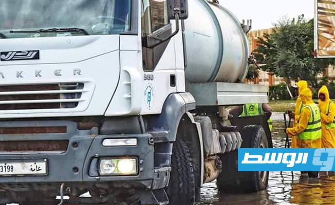 مياه الأمطار تغرق عدد من الشوراع الرئيسية في طرابلس، الأحد 27 نوفمبر 2022. (بلدية طرابلس المركز)