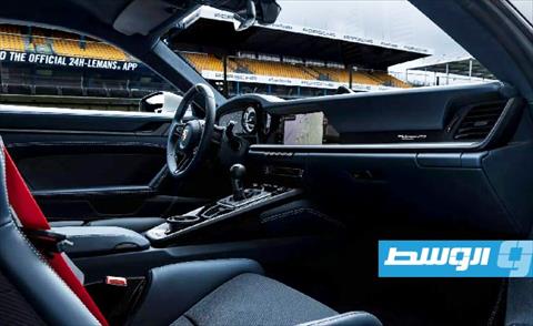 «بورش» تكشف النقاب عن النسخة الخاصة من سيارة «911 كاريرا جي تي إس» (الإنترنت)