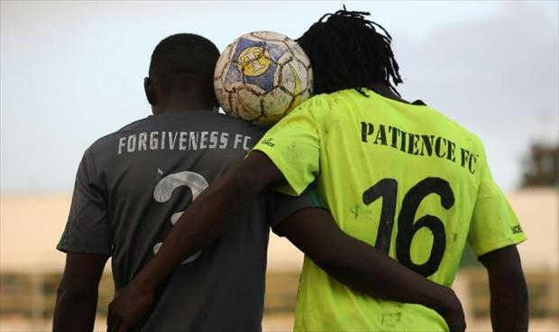 كرة القدم توحد مدينة مضطربة طائفيا في نيجيريا