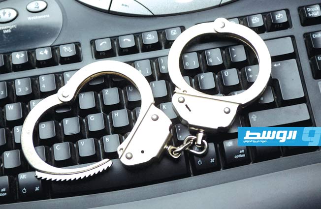 منظمات حقوقية تعرض ملاحظاتها على قانون الجرائم الإلكترونية وتطالب بسحبه