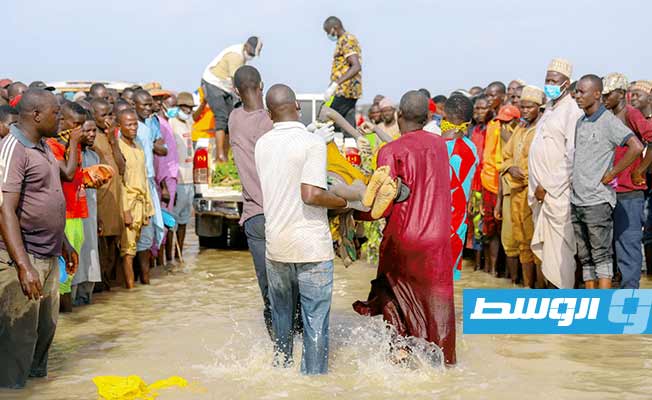 مصرع 103 أشخاص بغرق قارب يقل مدعوين لحفل زفاف في نيجيريا