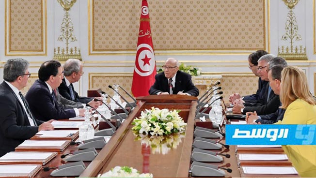 السبسي يترأس اجتماع مجلس الأمن القومي التونسي 23 أبريل (الرئاسة التونسية).