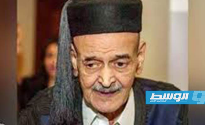 أحمد الحريري مؤلف كلمات اغنية منديلها الوردي .. وعدد آخر من اشهر اغانيه