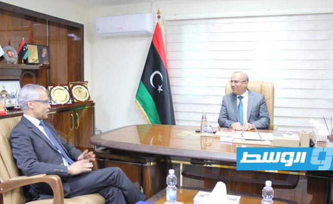 اللافي يبحث مع سفير فرنسا إمكانية الوصول إلى الانتخابات الليبية