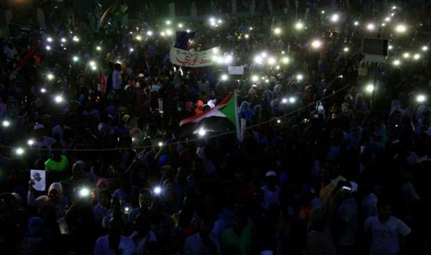 تظاهرات ليلية في السودان احتجاجًا على مقتل مدني