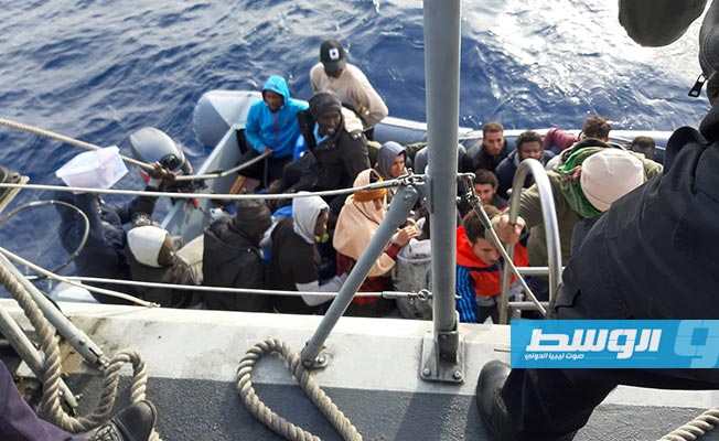 القوات البحرية تعلن إنقاذ 57 مهاجرا قرب حقل البوري