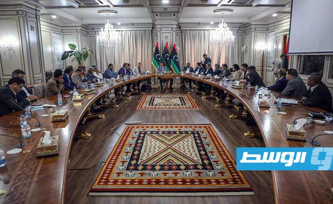 بحضور عدد من الوزراء.. أبوجناح يجتمع مع عمداء بلديات الشرق والجنوب والجبل الغربي