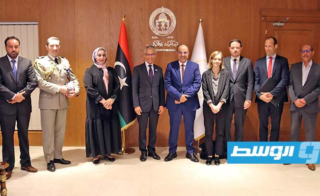 سفير فرنسا يبحث في بنغازي تعزيز التعاون الاقتصادي والمساهمة في إعادة إعمار المدينة