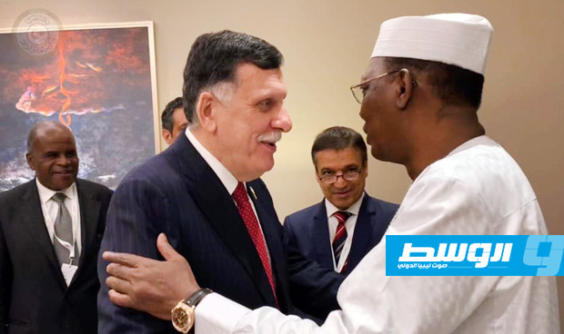 خلال محادثات مع السراج في نيامي.. الرئيس التشادي يدين «استخدام المرتزقة» و«التدخلات السلبية» في ليبيا