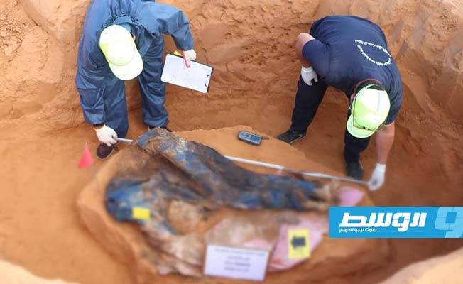 انتشال جثة مجهولة من مقبرة فردية بمشروع الربط في ترهونة