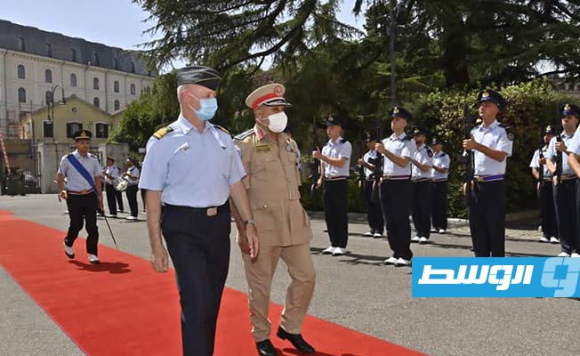 رئيس أركان القوات الجوية يبحث الاستعانة بالخبرات الإيطالية في تدريب الكوادر الليبية