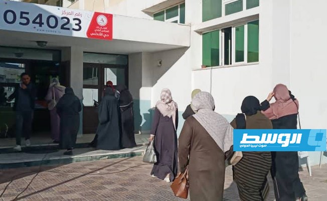 توافد الناخبين على مراكز الاقتراع في سواني بن آدم وحي الأندلس وقصر الأخيار وزليتن