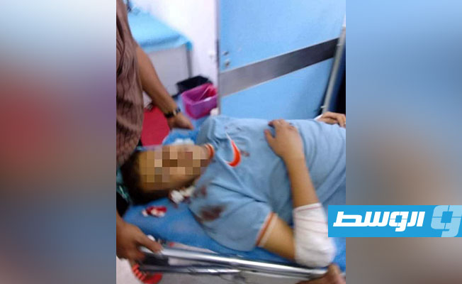 أحد المصابين جراء اشتباكات في غوط أبوساق بورشفانة، الجمعة 2 سبتمبر 2022. (مصحة الفهد)