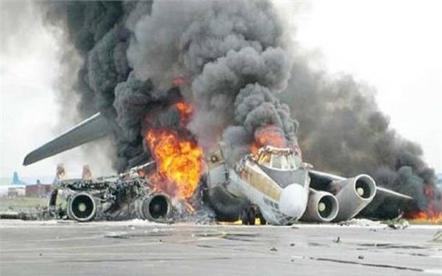 تحطم طائرة ركاب قادمة من دبي قبل هبوطها في مطار بجنوب الهند