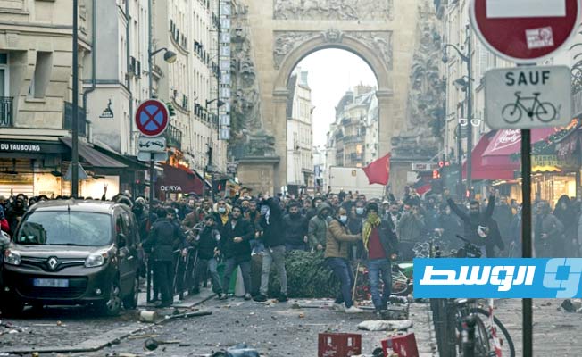 تظاهرة لمئات الأكراد السوريين تنديدا بهجوم باريس