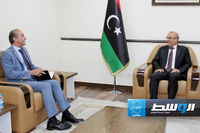 سفير إيطاليا يطلع اللافي على نتائج زيارة «ميلوني» لليبيا