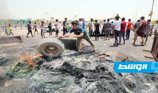 الشرطة تفرق محتجين عراقيين أمام حقول نفط للمطالبة بوظائف وخدمات
