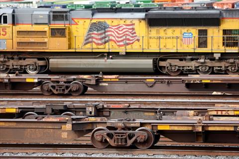 بايدن يناشد «كونغرس» التدخل لمنع إضراب لعمال السكك الحديدية