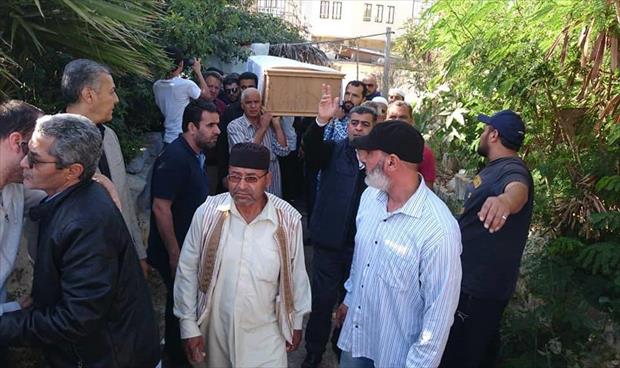 تشييع جثمان الأديب الليبي أحمد إبراهيم الفقيه في طرابلس