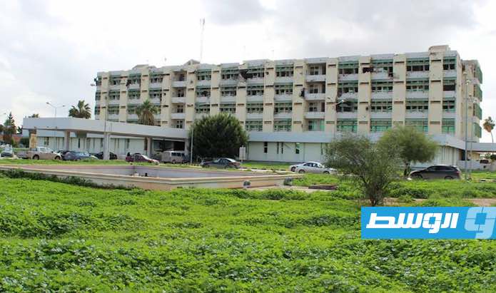 مستشفى الهواري ببنغازي يستقبل 10 حالات من الأبيار مصابة بـ«كورونا»