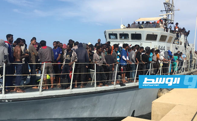 إنقاذ 82 مهاجرًا غير شرعي قبالة شواطئ القره بوللي