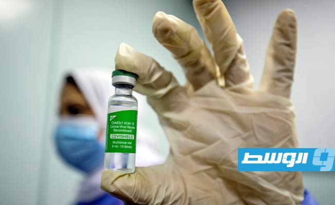مصر: توقيف 3 أشخاص إثر العثور على عبوات لقاح «كوفيد-19» ملقاة في مصرف مياه
