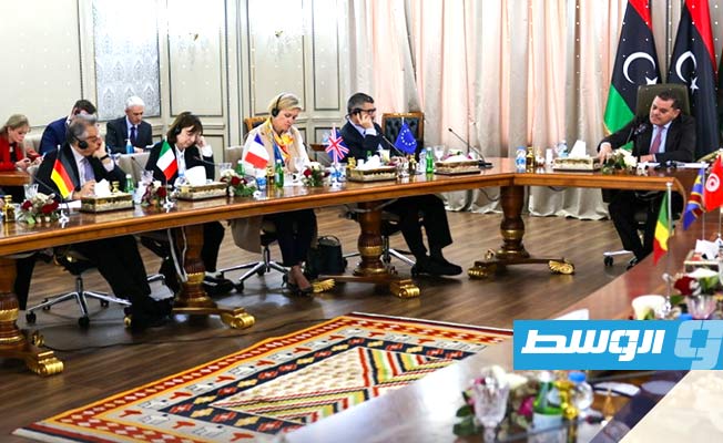 الدبيبة يستعرض خطة «عودة الأمانة للشعب» مع رؤساء البعثات الدبلوماسية لدى ليبيا