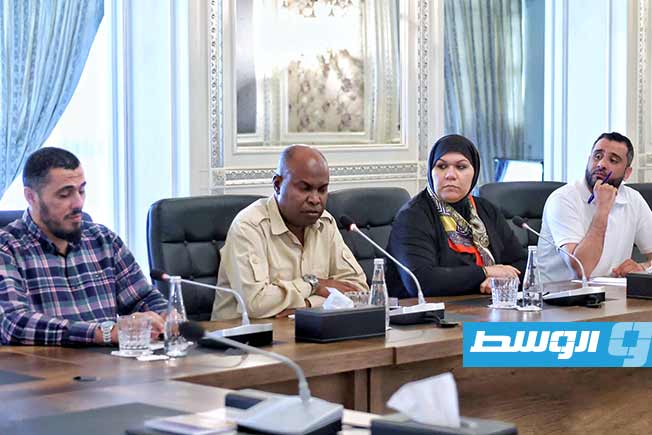 Menfi discusses his efforts to advance the political process with members of the security track within the Structured Dialogue