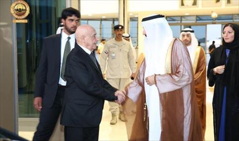 وصول عقيلة صالح إلى أبوظبي في زيارة رسمية للإمارات