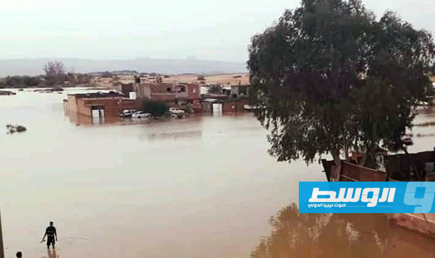 عميد غات لـ«بوابة الوسط»: السيول مستمرة ووصلت إلى منطقة تهالا