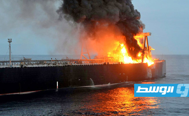 انفجار في ناقلة نفط قبالة ميناء جدة