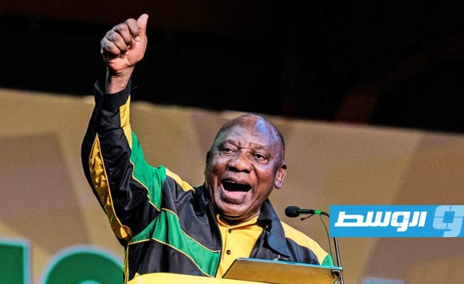 رامابوزا يتعهد محاربة الأموال القذرة بعد إدراج جنوب أفريقيا على «القائمة الرمادية»