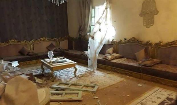 تضرر عدد من المنازل جنوب طرابلس جراء القصف