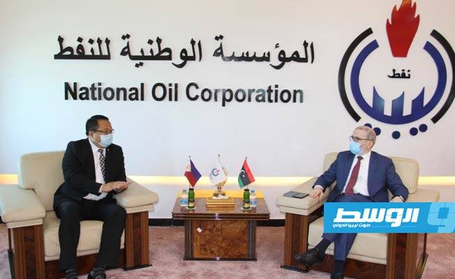 صنع الله يبحث مع سفير الفلبين التعاون في مجالات النفط والغاز
