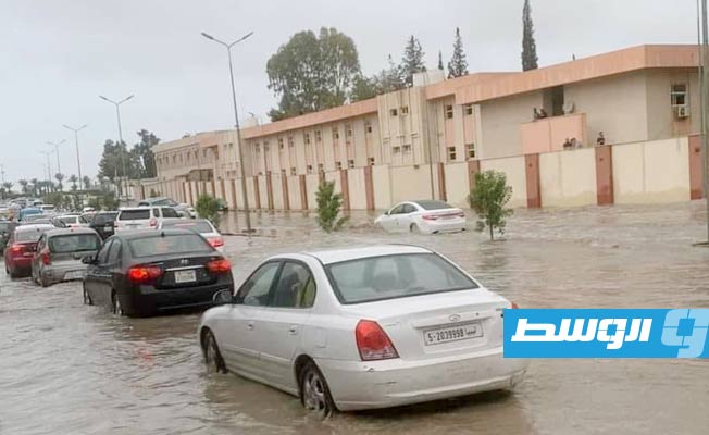 مياه الأمطار شلت حركة المرور في العاصمة طرابلسـ 23 سبتمبر 2022. (فيسبوك)