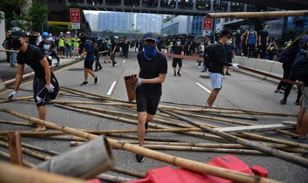 استمرار المواجهات بين الشرطة والمحتجين في هونغ كونغ