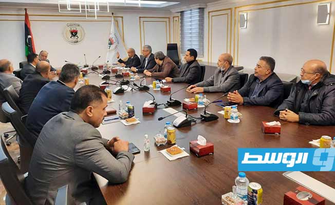 اجتماع قيادات وزارة الدفاع في طرابلس والمنطقة الشرقية، الأحد 19 ديسمبر 2021. (وزارة الدفاع)