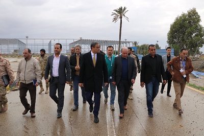 جانب من زيارة وزير المواصلات بحكومة الوحدة الوطنية محمد سالم الشهوبي لمطار طرابلس العالمي (صفحة الوزارة على فيسبوك)