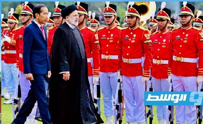 الرئيس الإيراني يوقع اتفاقا تجاريا مع أندونيسيا خلال زيارة إلى جاكرتا