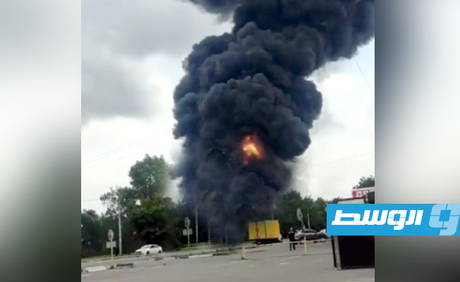 حريق في مستودع وقود في مدينة فورونيج الروسية