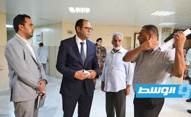 جولة عبدالجليل بمستشفى الجلاء في بنغازي، الإثنين 13 سبتمبر 2022. (المكتب الإعلامي للحكومة)