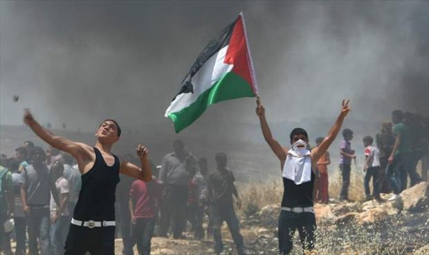 مقتل 15 فلسطينيا خلال احتجاجات واسعة واسرائيل تقصف مواقع لحماس
