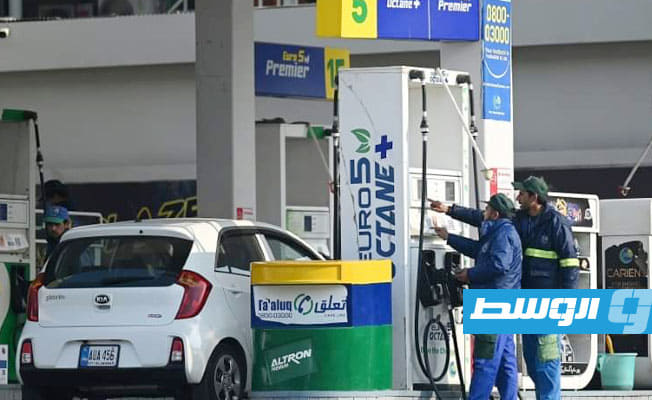 الحكومة الباكستانية الجديدة تستعد لتقليص دعم الوقود
