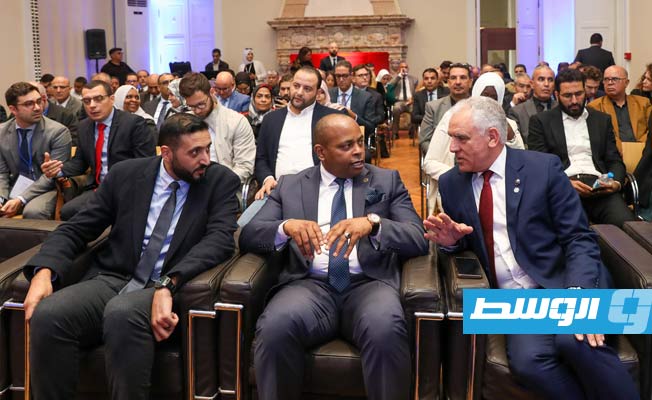 فعاليات منتدى الدبلوماسية الصحية الليبية - الفرنسية في طرابلس، الإثنين 28 نوفمبر 2022. (الاتحاد العام لغرف التجارة والصناعة والزراعة)