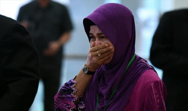 أقارب ركاب الطائرة الماليزية غاضبون بعد تسلمهم تقريراً «مخيِّبًا للآمال»