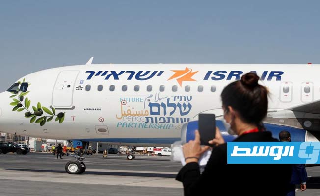 طائرة وزير الخارجية الإسرائيلي تهبط في مطار المنامة
