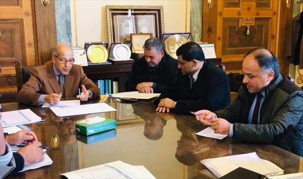 المصرف المركزي وجهاز التنمية يوافقان على إكمال مشروعات جامعة طرابلس