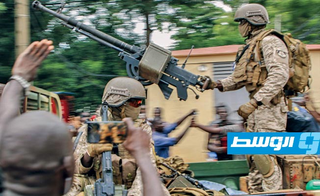 العسكريون في مالي يعتزمون تنصيب «رئيس انتقالي» للبلاد