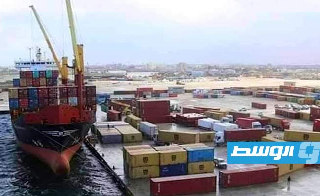 رئيس قسم المناولة بميناء بنغازي: يمكننا استقبال 15 سفينة في وقت واحد